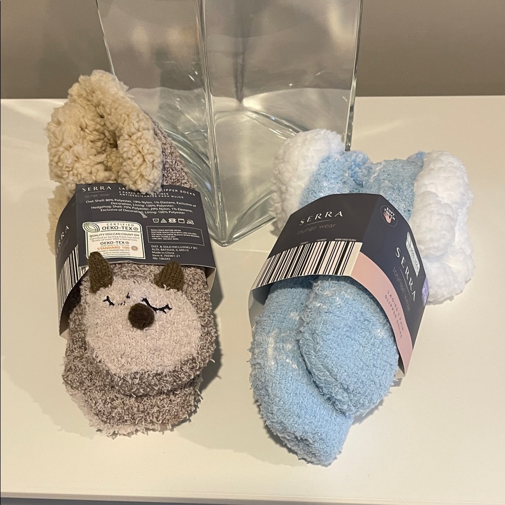 2 Pair Cozy Animal and Blue Snowflake Slippers ***4/$25***